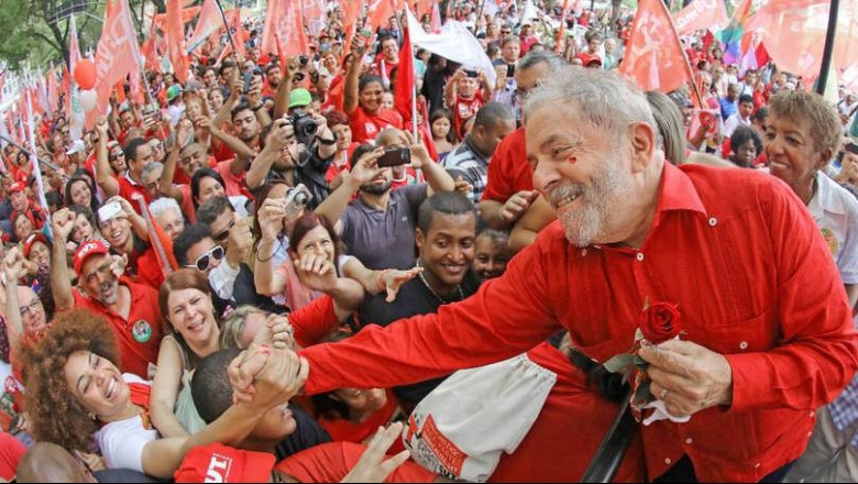 Lula vence enquete com 70% dos votos para presidente em rádio do sertão da PB