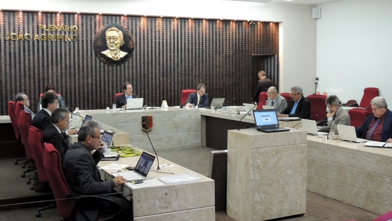 TCE-PB bloqueia contas bancárias de duas Prefeituras e duas Câmaras Municipais do sertão