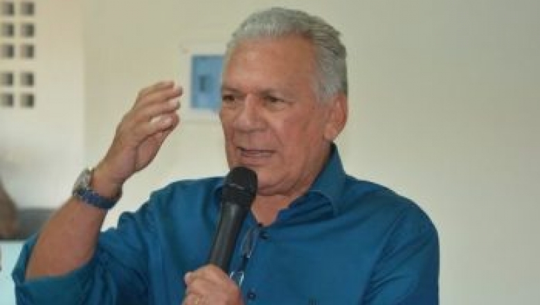Prefeito de Cajazeiras presta entrevista coletiva e deve anunciar liberação de recursos federais para obras estruturantes