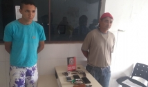 PM prende dupla de São João do Rio do Peixe acusada de assaltos na zona rural de Cajazeiras; os dois estavam armados com dois revólveres