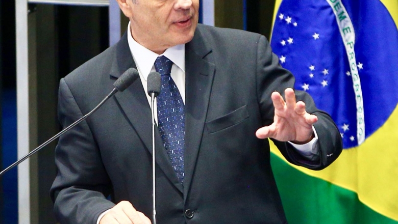 Cássio critica demora de repasse a municípios e repudia ‘agiotagem oficial’ da CEF
