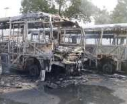 Laudo do incêndio que destruiu cinco ônibus escolares em São Bento sai até sexta-feira (16)