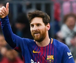 Messi supera CR7 e Neymar e é o jogador que mais fatura no mundo; por mês entre salário, premiação e publicidade, o argentino fatura R$ 44 milhões