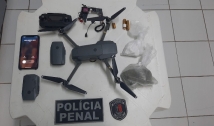 Duas pessoas são presas, e drone é apreendido após lançar drogas dentro de Presídio de Cajazeiras