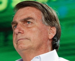 Bolsonaro volta a criticar restrições e diz que lockdown é 'irresponsabilidade'