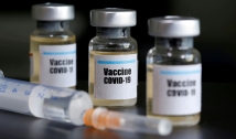 Morre mulher que desenvolveu trombose após receber vacina