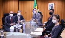 Reitor Antônio Fernandes tem audiência com o ministro da Educação