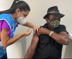  Contra covid: Cajazeiras começa a vacinar neste sábado público de 54 anos