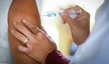 Vacinação reduz ocupação de UTIs nos estados para menos de 90%, diz Fiocruz