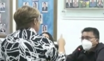 Prefeita de Uiraúna vai à Câmara pra intimidar e rebater denúncias de vereador; veja vídeo