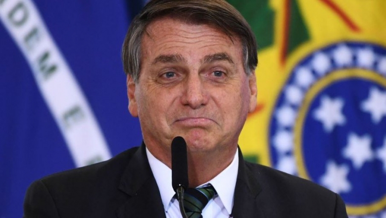 Orçamento: Bolsonaro mantém reajuste para servidor, mas veta emendas