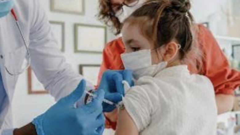 Crianças de 10 e 11 anos sem comorbidades são incluídas na vacinação contra covid-19 a partir desta segunda (24), em Patos