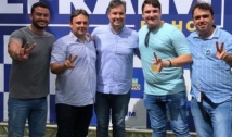 Taciano Diniz, Júnior Araújo e Adriano Galdino 'carimbam' apoios a Efraim em festa de aniversário