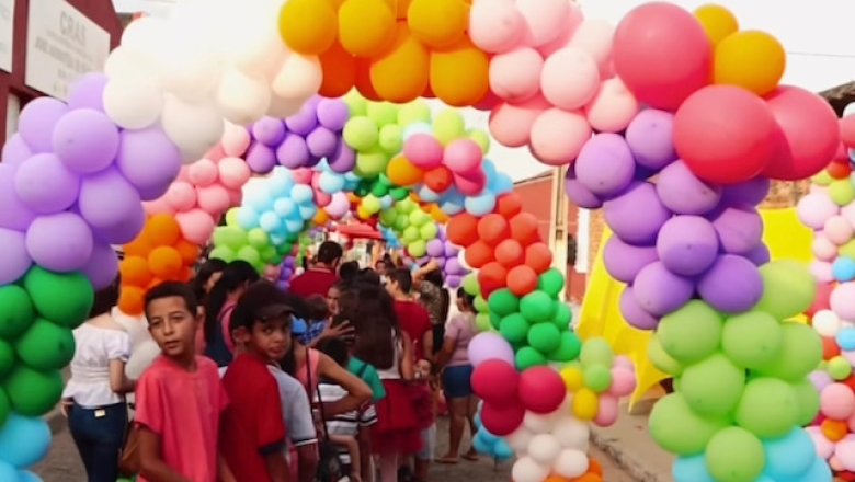 Crianças e pais destacam evento festivo que celebrou o dia 12 de outubro em Bom Jesus