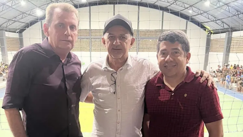 Chico Mendes faz aliança política com o prefeito de Nova Palmeira e todo seu grupo