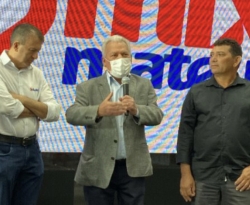 Em discurso: prefeito Zé Aldemir saúda chegada do grupo Mix Mateus a Cajazeiras