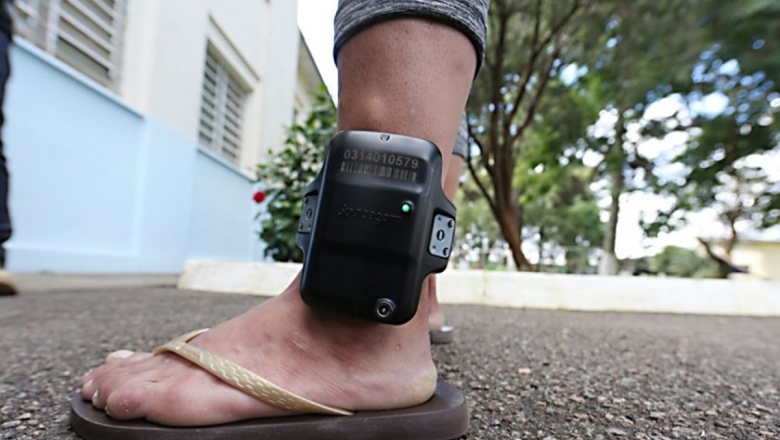 Polícia prende acusados com tornozeleiras eletrônicas que descumpriam recolhimento noturno