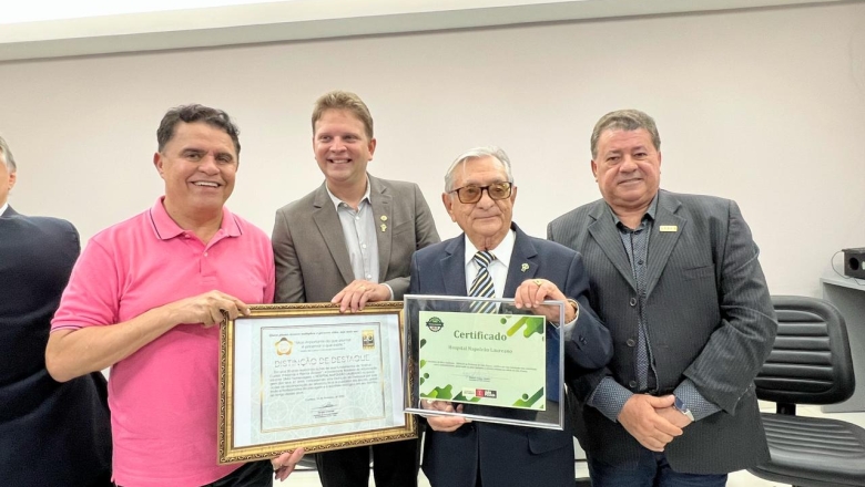 Wilson Santiago prestigia 61 anos do Hospital Napoleão Laureano e defende interiorização dos serviços