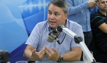 Efraim Filho insinua que Hugo Motta vai ser candidato a senador em 2026 pela oposição