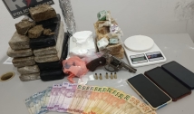 Polícia Militar prende dois suspeitos com 13 quilos de drogas e arma, em Patos 