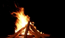 Em tempo de festas juninas, campanha alerta sobre risco de queimaduras