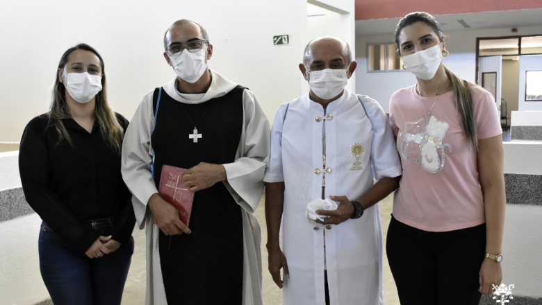 Padres visitam Hospital Regional de Cajazeiras e concedem unção dos enfermos