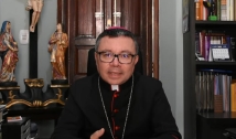 Bispo de Cajazeiras grava vídeo e comenta mudança para Diocese de Mossoró; assista