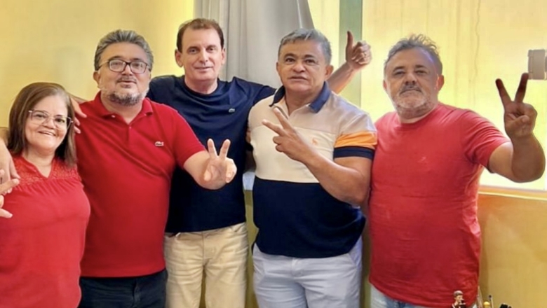Ex-vereador Roselânio Lopes abraça pré-candidatura de Chico Mendes e confirma filiação ao PSB