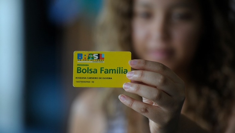 Caixa paga Bolsa Família a beneficiários com NIS de final 3
