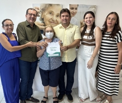 Pacientes da Otoclínica Municipal de Sousa são beneficiados com aparelhos auditivos