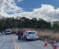 Motociclista morre após sobrar em curva e bater em carro na PB-400, na Região de Cajazeiras 
