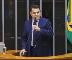 Em discurso na Câmara, deputado Wilson Santiago repudia ataques xenofóbicos contra o Sousa Esporte Clube