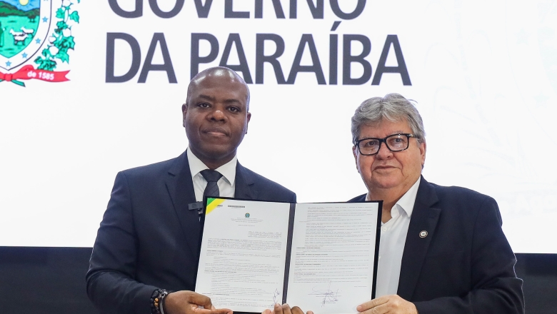 João Azevêdo oficializa adesão da PB ao Plano Nacional da Pessoa com Deficiência e destaca avanços do Estado na inclusão