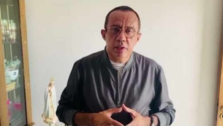Tornozeleira eletrônica: padre Egídio de Carvalho viola medida cautelar e juiz comunica ao Gaeco