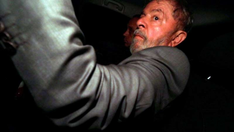 Justiça autoriza que Lula seja transferido para São Paulo 