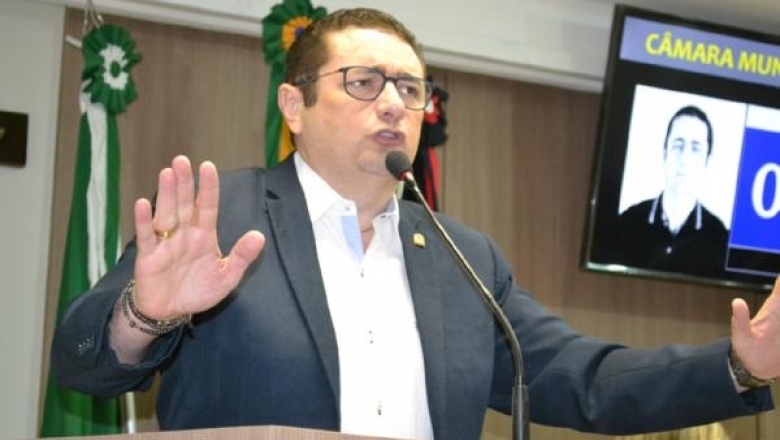 Vereador se coloca a disposição para ser candidato a vice-prefeito das oposições em Sousa