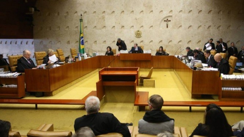 Ministros do STF consideram declaração de filho de Bolsonaro extremamente grave