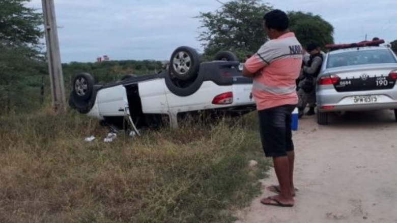 Veículo capota na região de São Bento e mata jovem de 33 anos 