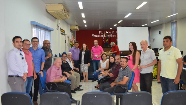 Auxiliares da administração municipal e comunidade participam do Orçamento Participativo em Cajazeiras