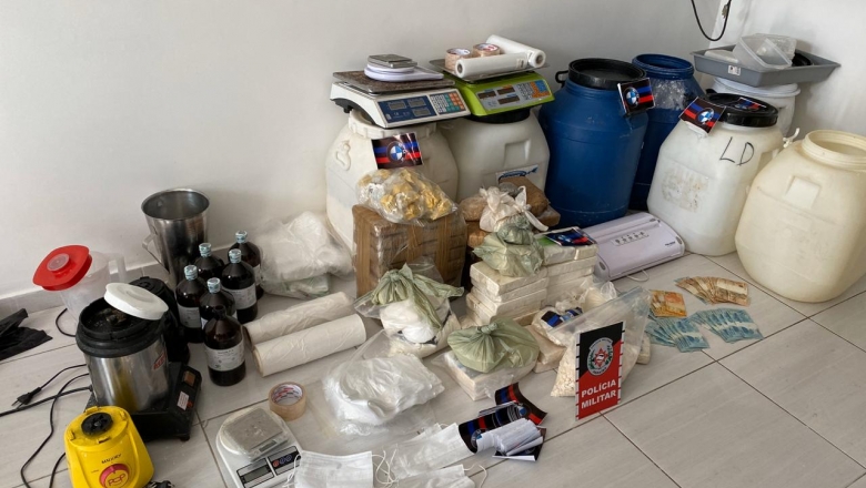 Polícias Militar, Federal e Rodoviária Federal apreendem mais de 100 kg de drogas durante operação na PB