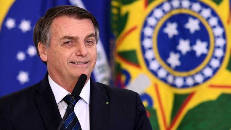 'Um deles será terrivelmente evangélico', diz Bolsonaro sobre indicação ao STF 
