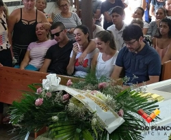 Dor e comoção marcam o sepultamento da pequena Isabelly, em Conceição