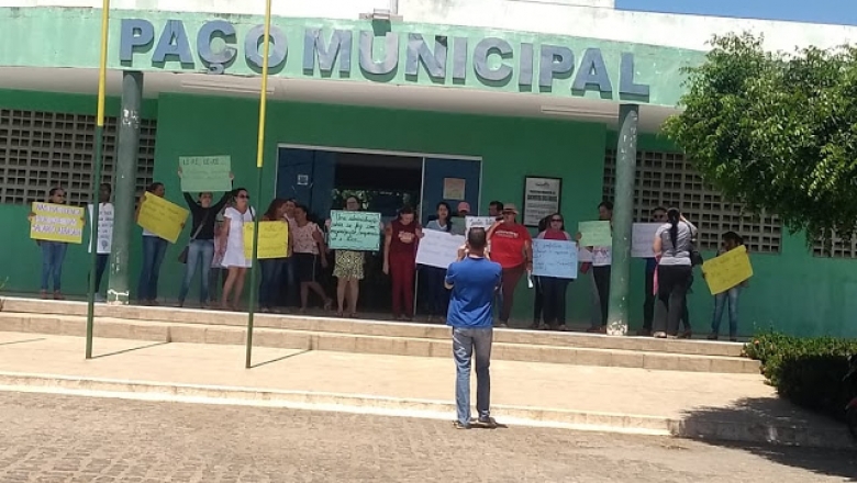 Servidores de Cachoeira dos Índios vão realizar protestos na quarta (26), data da festa de emancipação política 