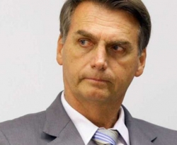 Bolsonaro diz que não responde por declarações de vice