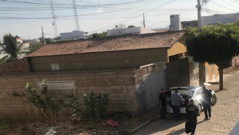 PF deflagra operação para desarticular esquema de superfaturamento em obras; prefeito de Uiraúna e Wilson Santiago são alvos