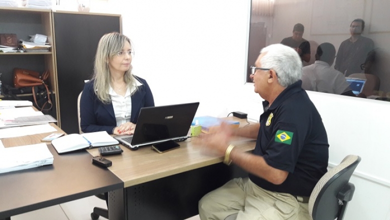 Secretária da Prefeitura de Sousa se reúne com representante da PRF e insiste na construção do posto na cidade