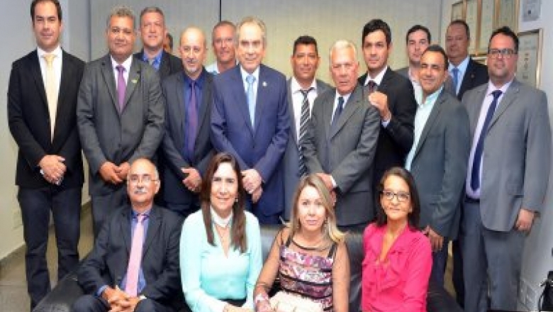 Crise financeira: 143 municípios confirmam presença em reunião com bancada federal paraibana