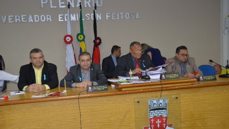 Câmara de Vereadores de Cajazeiras aprova LDO com previsão de despesas para 2018