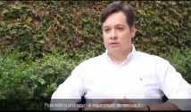 Jr. Araújo grava vídeo de fim de ano e fala de esperança e renovação em 2018