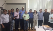 Grupo de oposição de Uiraúna cobra ações para abastecimento de água e assegura apoio político a Azevedo, Jeová e Gervásio